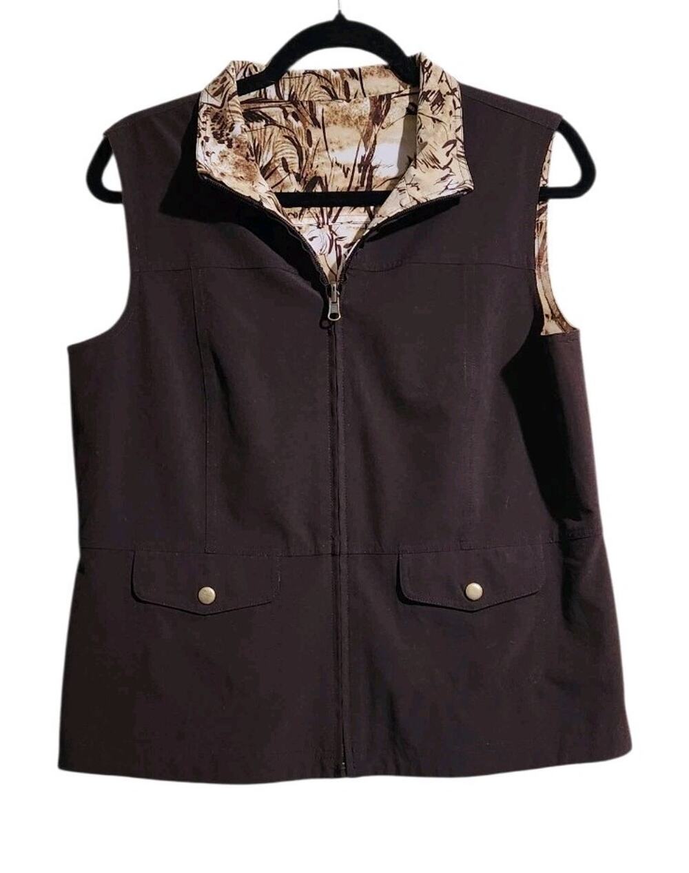 Chico's Women's Zenergy Reversible Vest Brown Size 1 / Med Animal Print Safari